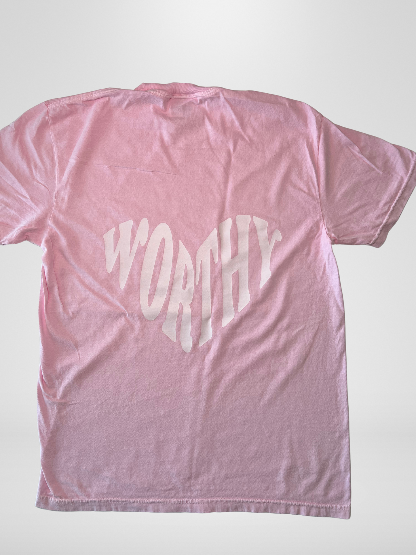 Heart-shaped Worthy Light Pink Tshirt